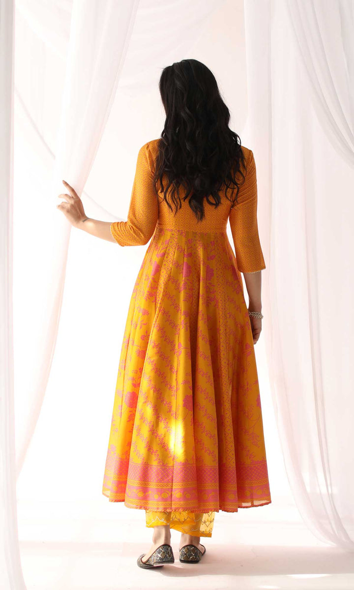 Arfaana Set- Yellow & White chanderi hand embroidered anarkali with pant and hand embroidered dupatta (set of 3)