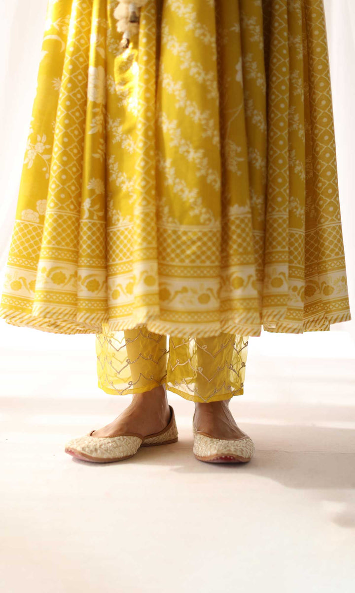 Arfaana Set- Yellow & White chanderi hand embroidered anarkali with pant and hand embroidered dupatta (set of 3)
