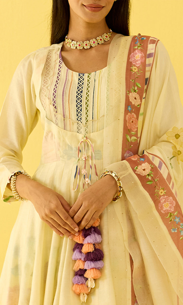 Parisa Dupatta