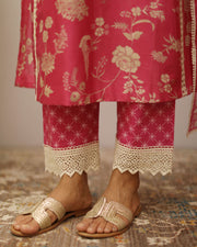 Delara Salwar