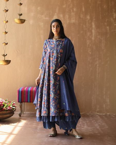 Nadira Set- Navy Blue chanderi double layered loose kalidar kurta with pants and dupatta (set of 4)